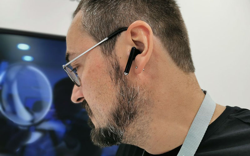 Illustration for article titled Los Huawei FreeBuds 3 son unos auriculares magníficos que copian la peor idea de Apple